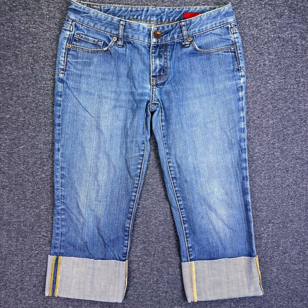 X2 Capri Jeans Women Size 6 Blue Low Rise Casual Cuffed Embroidered Pockets
